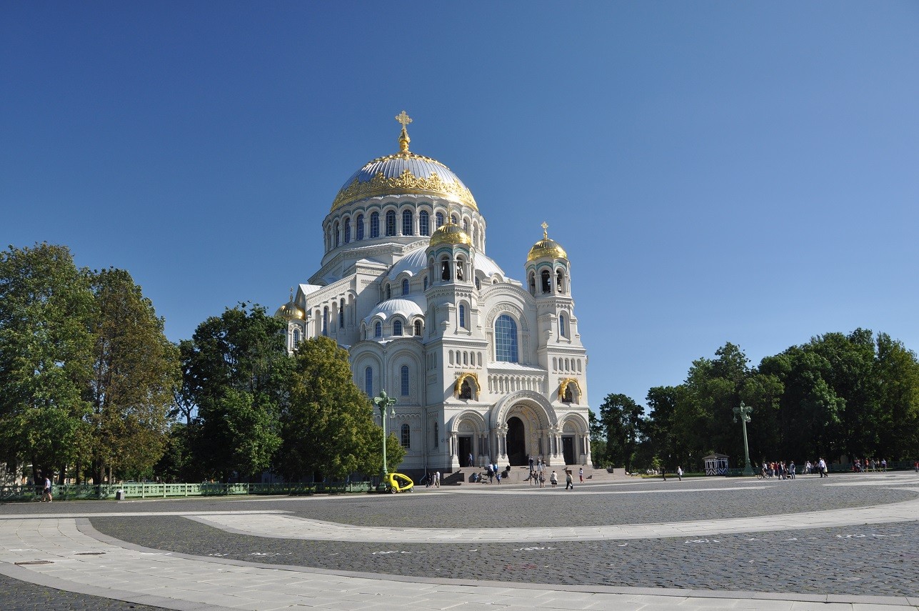 Кронштадт, город-крепость, форты для защиты Санкт-Петербурга